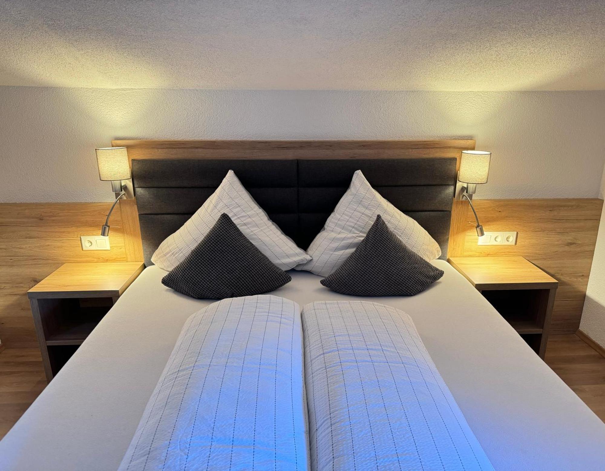 Haus Felsneck Bed & Breakfast Sölden Eksteriør bilde